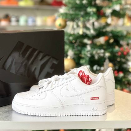 Supreme x Nike Air Force 1 Low " White "