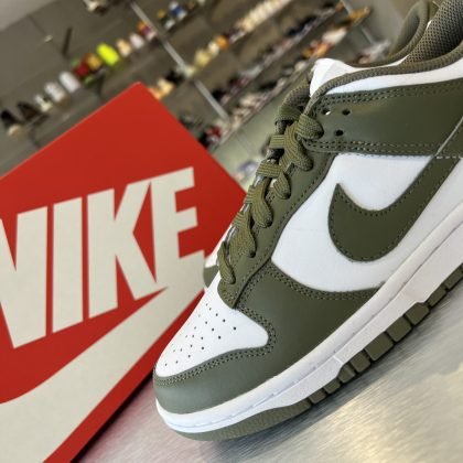 Nike dunk low medium olive