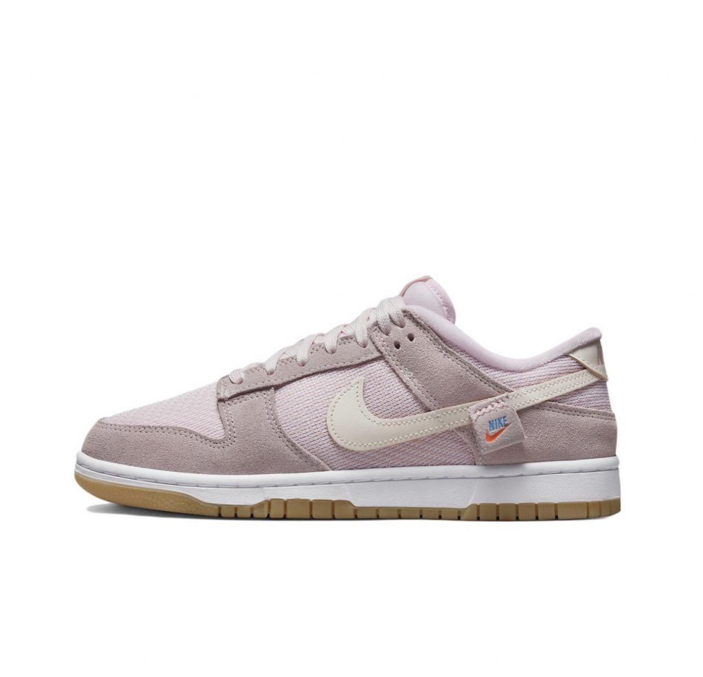 Nike Dunk Low Teddy Bear Pink W