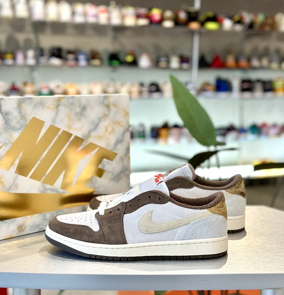 Air Jordan 1 Low " Year of the Rabbit " Brown