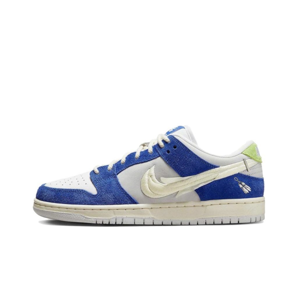 Fly Streetwear x Nike SB Dunk Low " Gardenia "