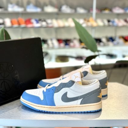 Air Jordan 1 Low " Tokyo Vintage "