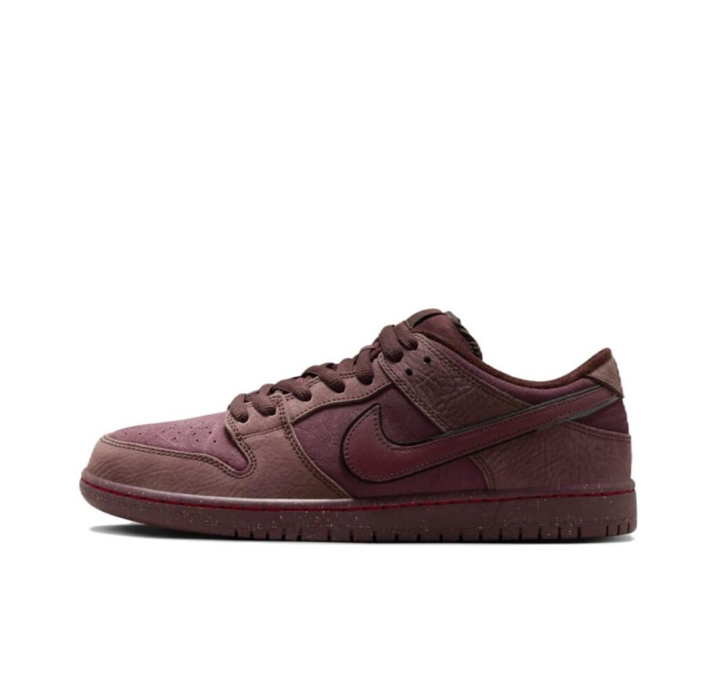 Nike SB Dunk Low " Burgundy Crush "