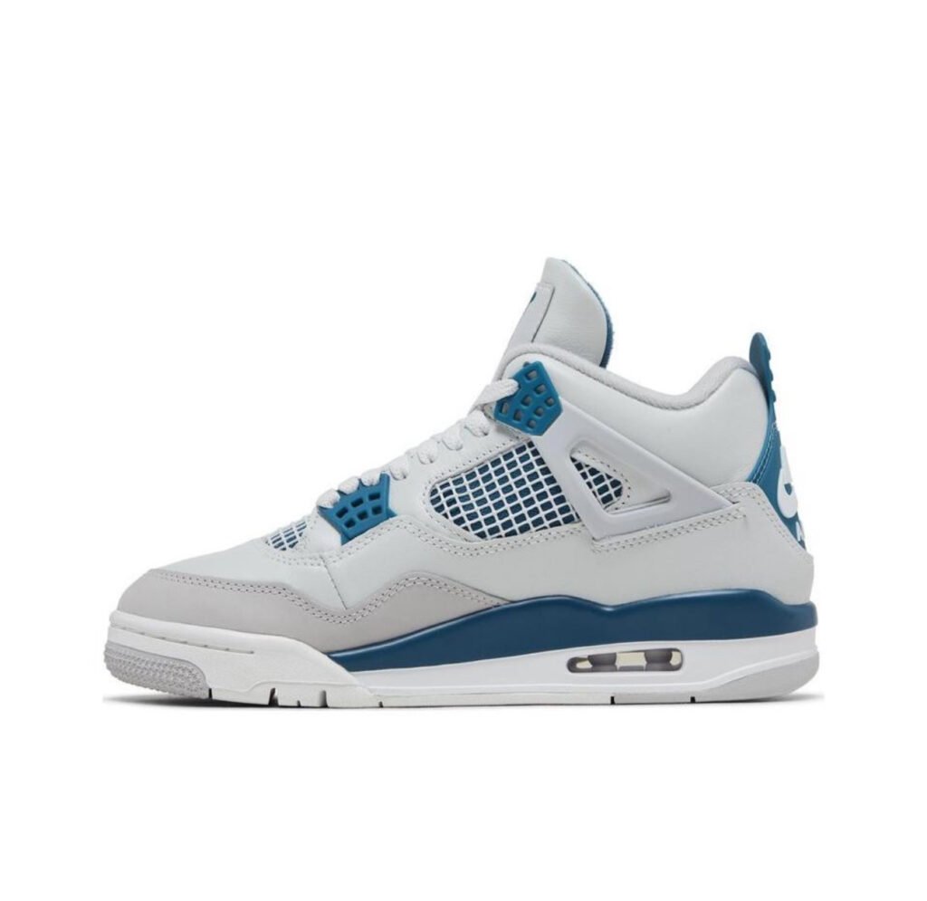 Air Jordan 4 " Military Blue "