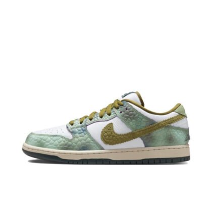 Alexis Sablone x Nike SB Dunk Low " Chameleon "